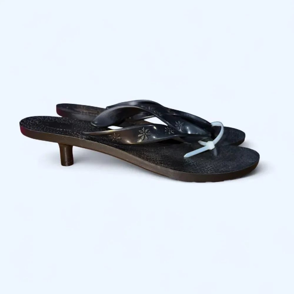 Unbranded Women's Black Flipflops